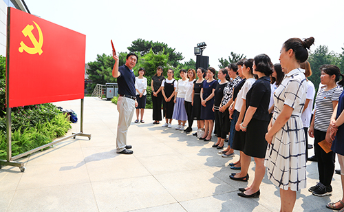 圖為孔德明副書記講話 圖為孔德明副書記講話