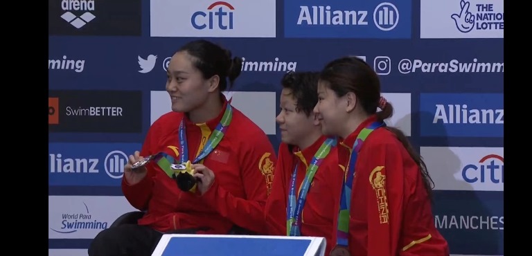 圖為中國運動員包攬前三名