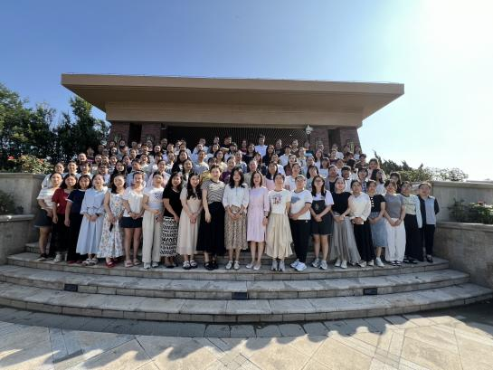 圖為全體人員合影留念