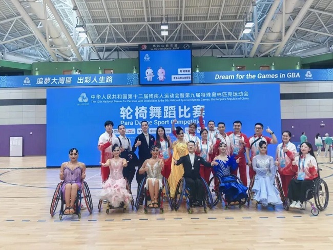 廣東隊賽后合影